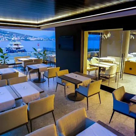 Отель Yacht Premium Саранда