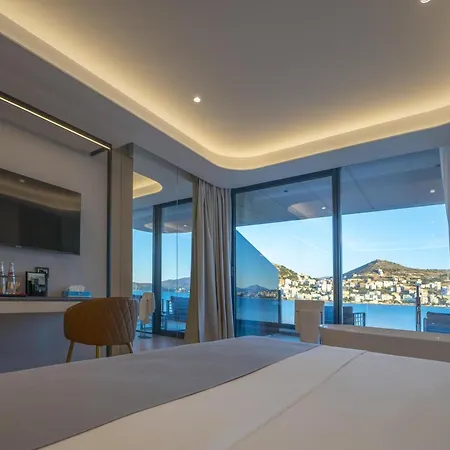 Yacht Premium Саранда