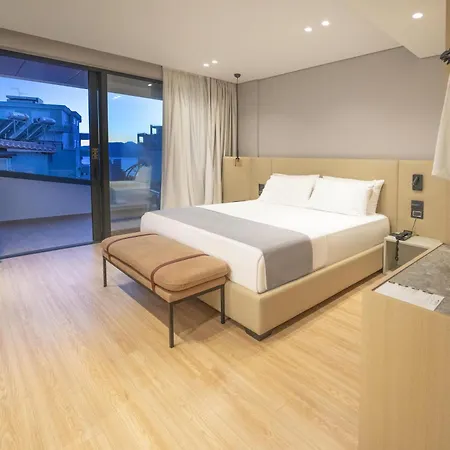 Yacht Premium 4* Sarandë